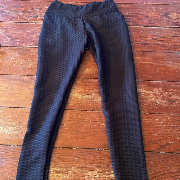 Tik Tok butt lifting leggings - Picture 2 of 2